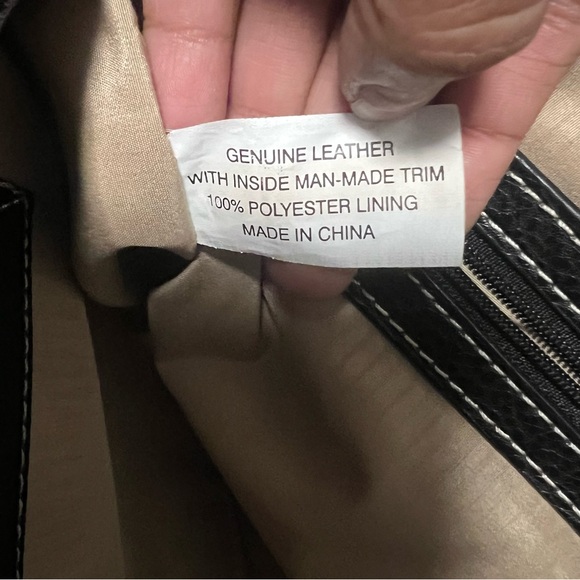 Authentic Vintage Tignanello Genuine Leather Black Shoulder Purse LIKE NEW - Picture 6 of 7